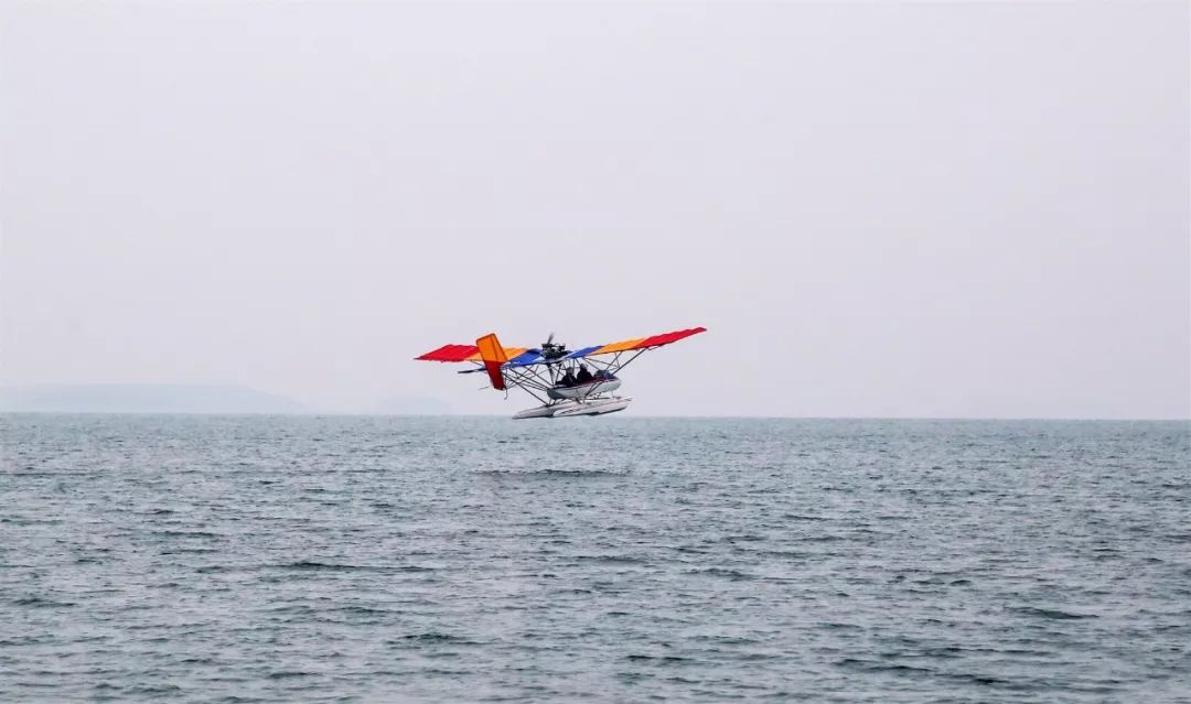 喜讯!航特6架a2c飞机同时交付客户