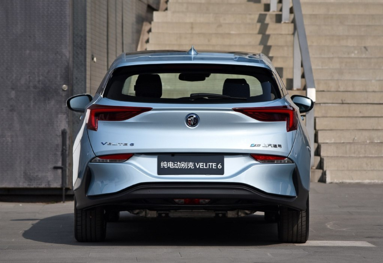 高颜值大空间隔音降噪一流刹车有争议别克velite6适合接娃买菜