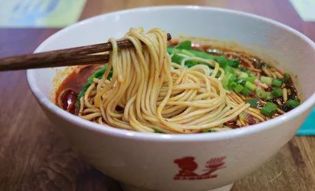 【森林·中心城】里的重庆风味秦云老太婆摊摊面