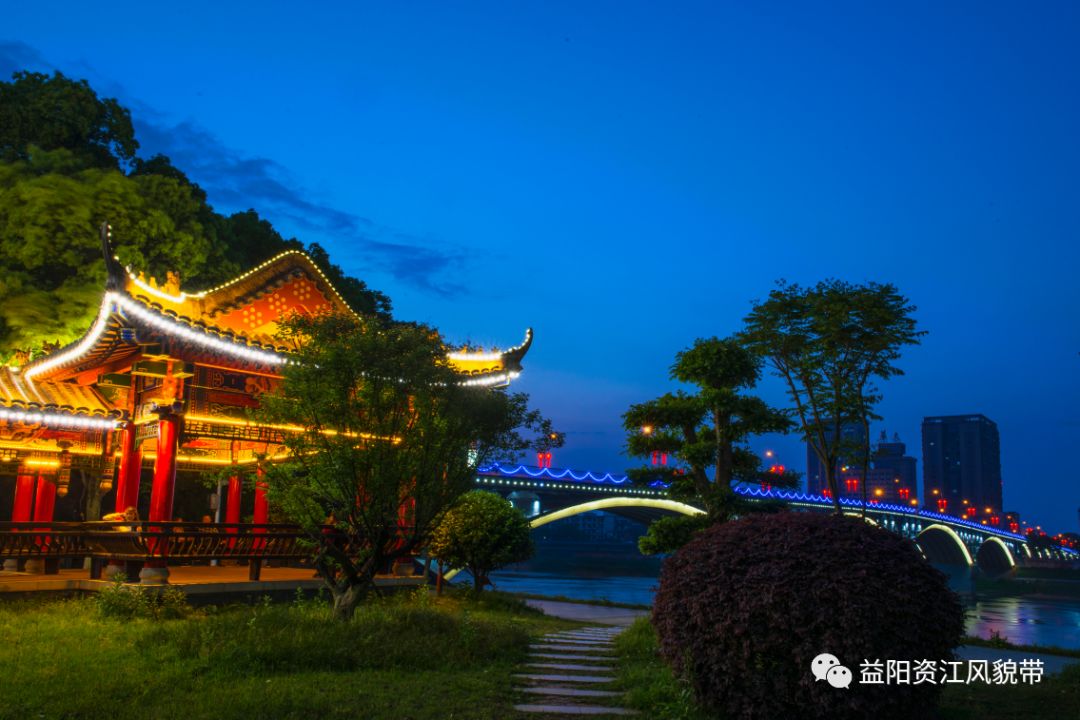 夜间的益阳资江风貌带有多美一组图片告诉你何必去远方