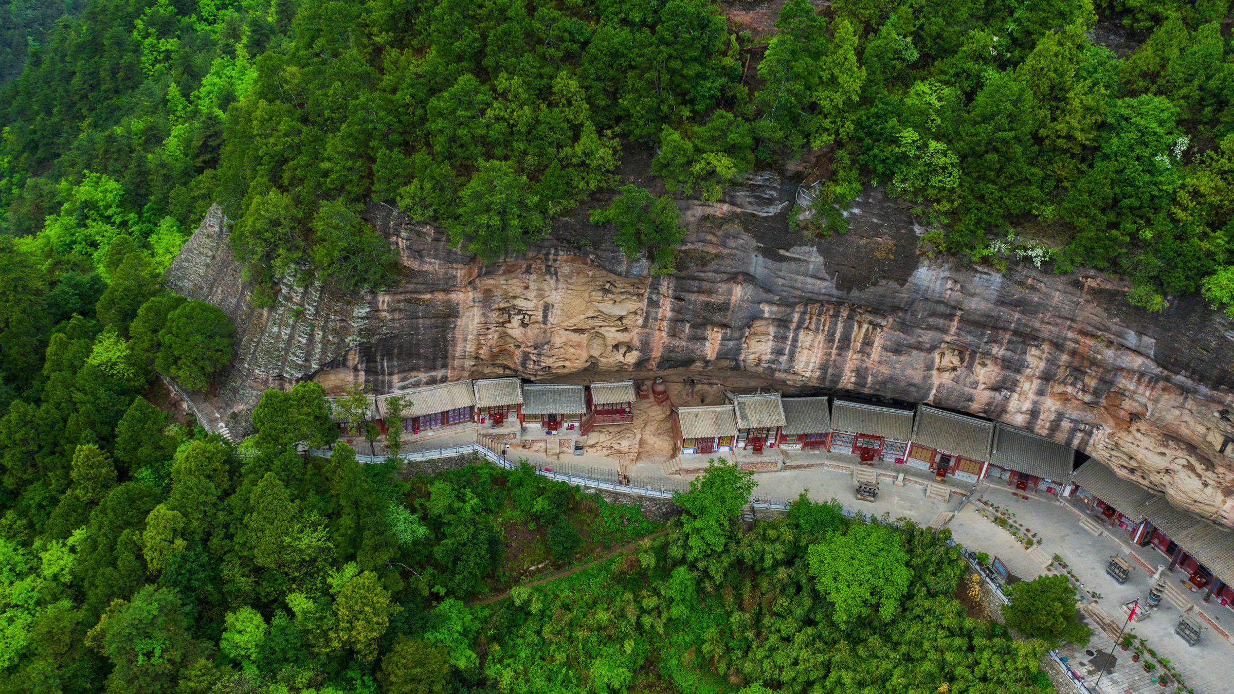天之水网潘石屹镜头下的天水仙人崖恍若仙境图