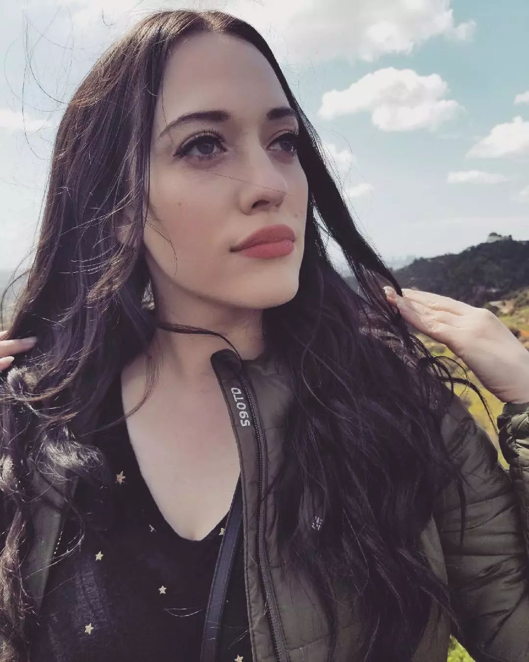 她跑龙套10年,十级毒舌,却凭实力进了好莱坞剧本黑名单!