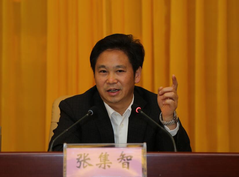 市长丁翊强对煤矿安全生产工作进行安排,市政府秘书长高扬宗出席会议