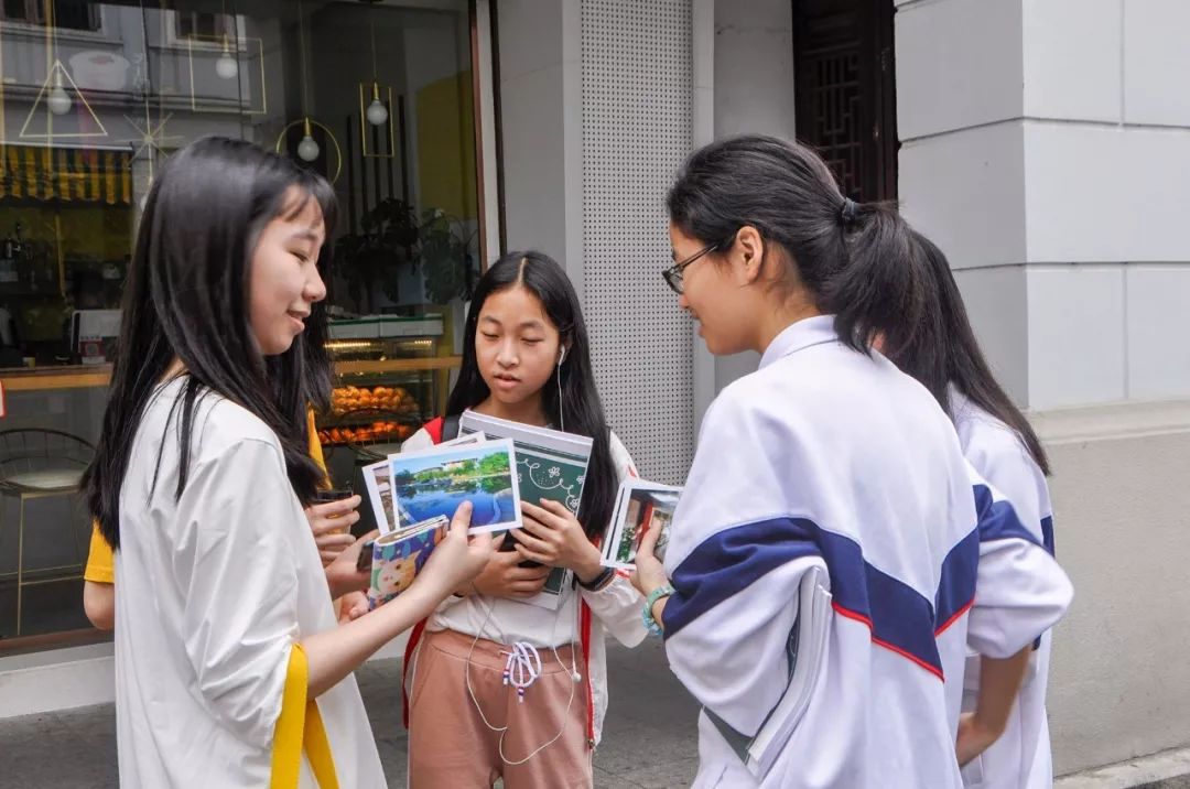 金中牛仔文学社义卖为潮州公益点亮一颗星