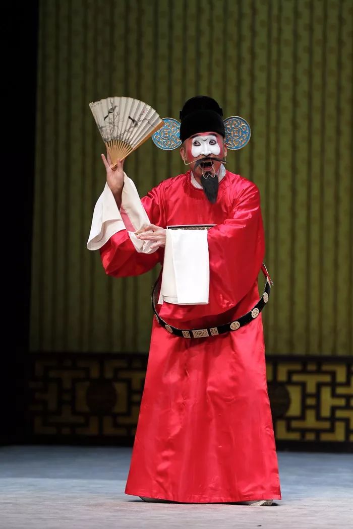 王盾饰汤勤田慧饰雪艳更多精彩演出将轮番上演请大家拭目以待~"梨园