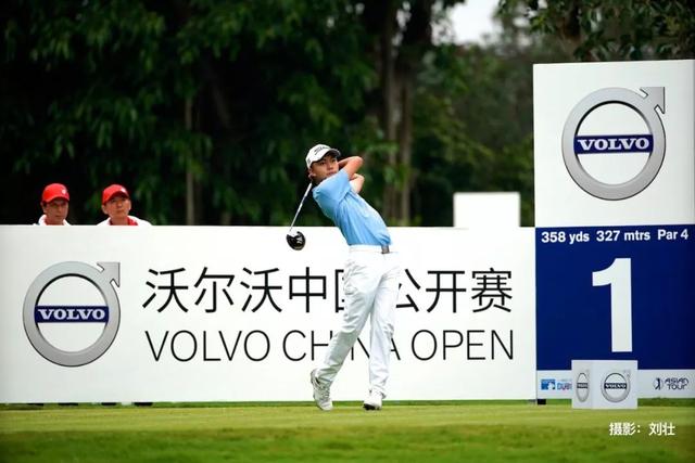 中国公开赛日报吴阿顺首轮666张连伟球场过生日