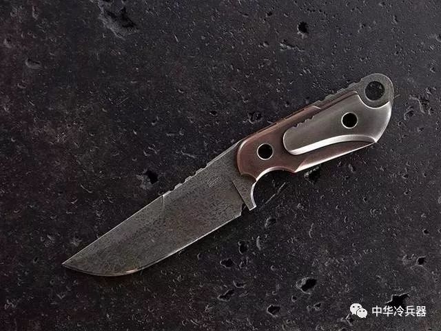 平时挂在脖子上,锋利且实用的刀具——颈刀