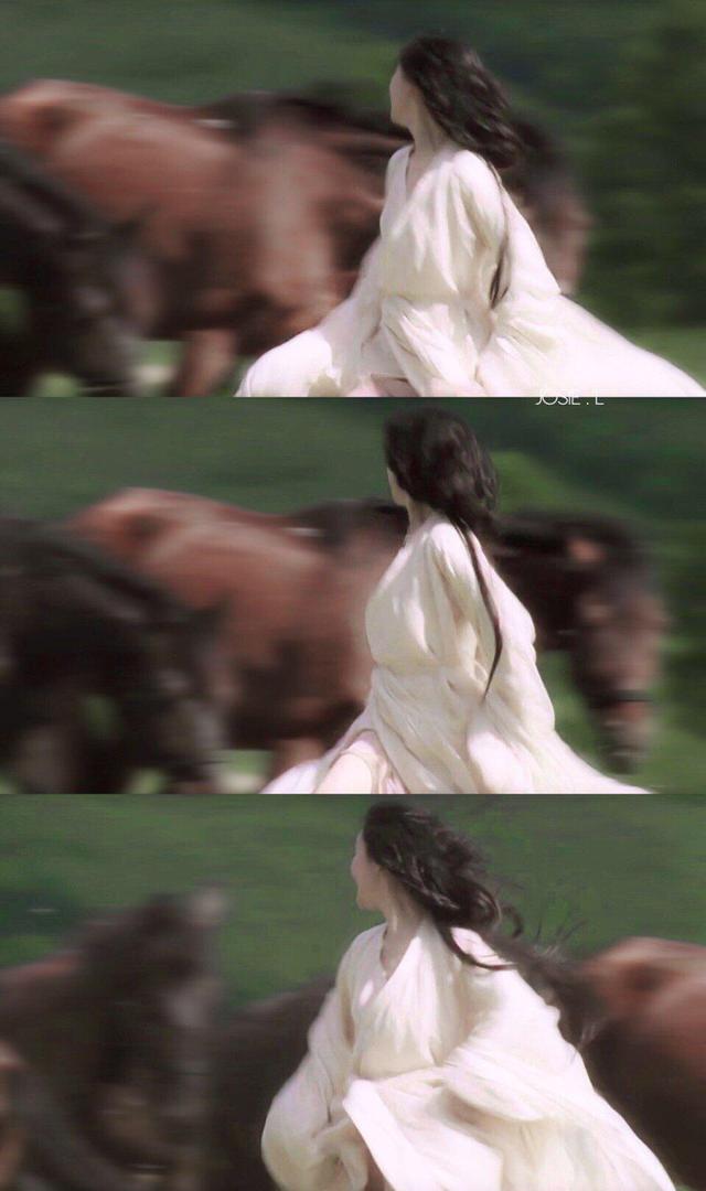 周迅18年前古装扮相曝光相当的绝美简直是清纯爆啊