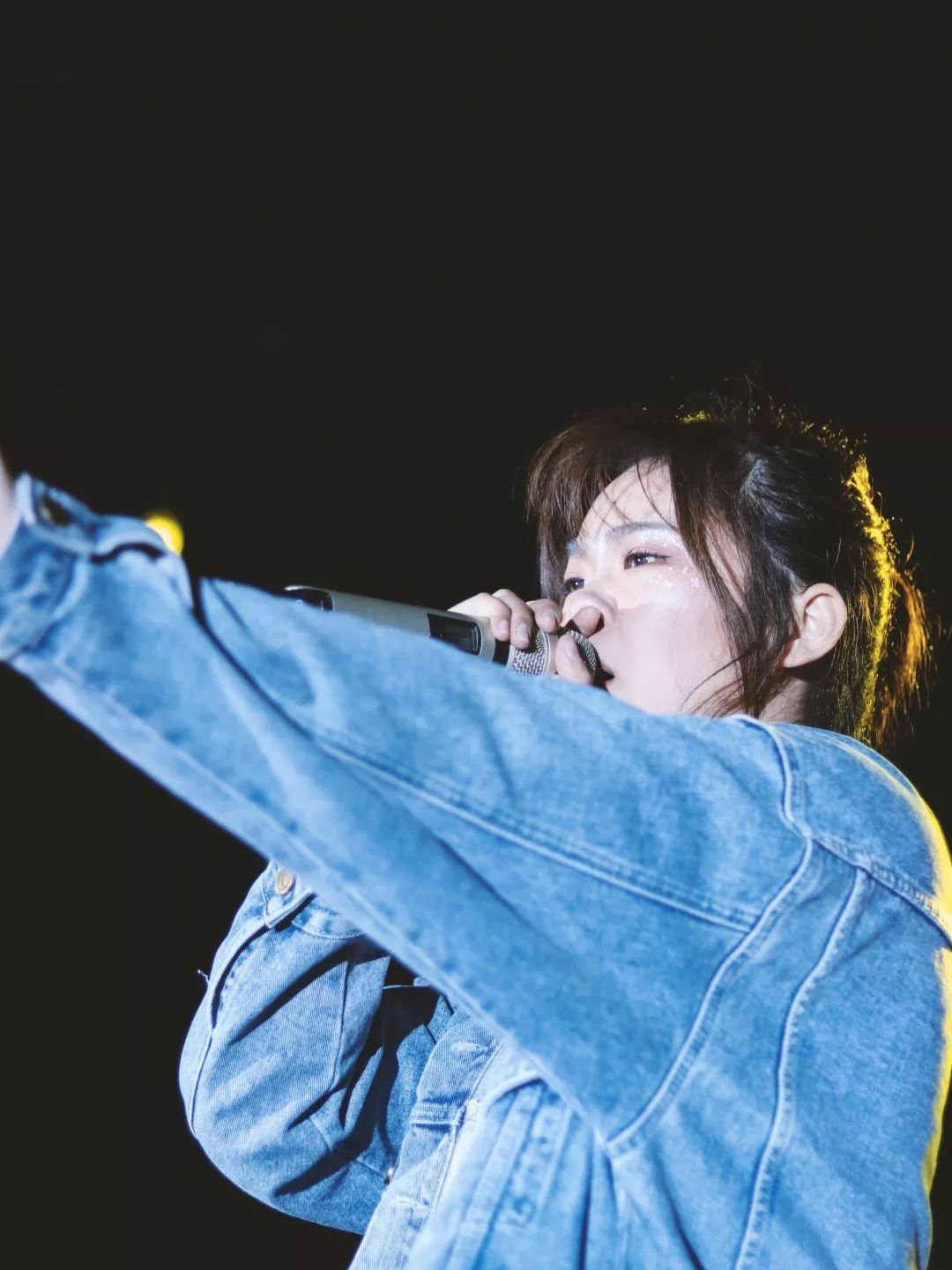 & 自然醒李子健在第二轮演唱中,李子健,尚炳君,金峦江,冷柏寒,李佳宁