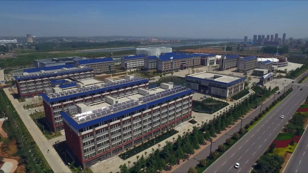 宜阳二高全貌毗邻宜阳二高的县文体中心返回搜狐,查看更多