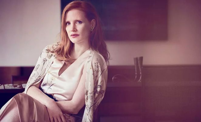 直到2008年,她才接到人生中第一个电影角色,并凭借《乔琳娜》拿到了