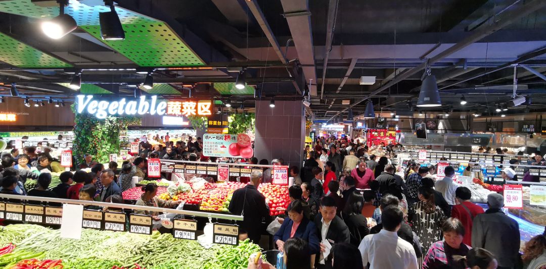 秭归北山开业首日这真是新一代的大卖场