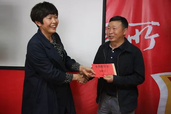 (韦阳慧 文俊入)