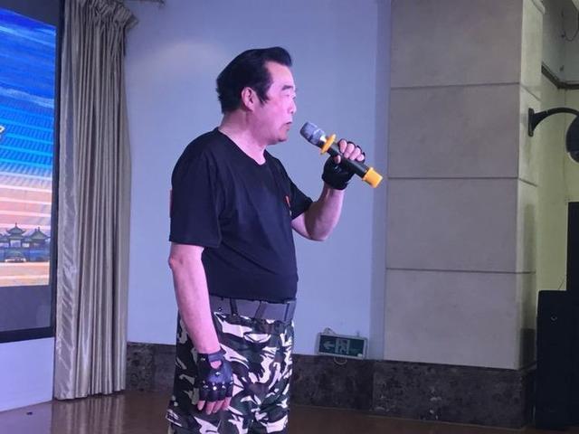 白浪情)原铁五师雷会宝二胡独奏:(赛马)原南疆线新管处崔爱国独唱