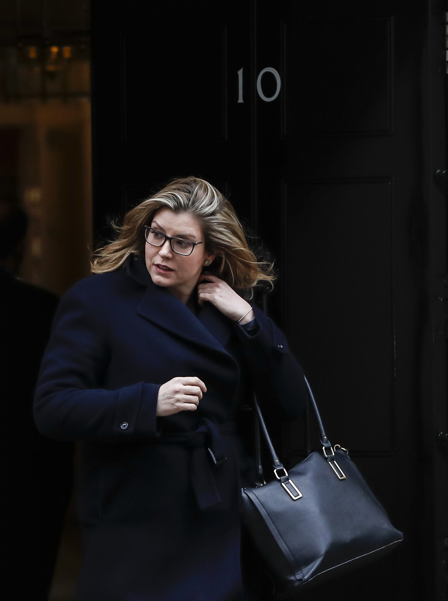 英国国防大臣因泄密被解职