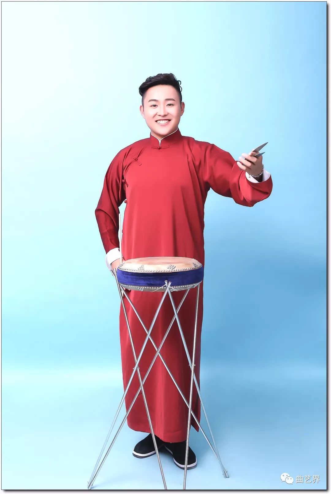 在两个校区成立鼓曲队,教同学演唱京东大鼓