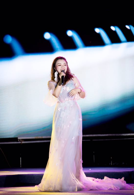 美女歌手代佳佳新单曲诺言全网发布