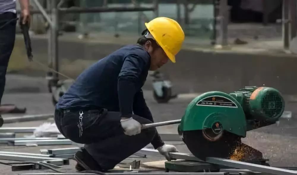 一个干工地的男人写给老婆的信,看哭了整个朋友圈