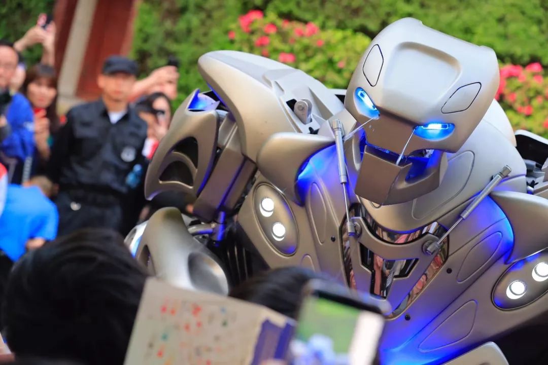 观演人生哪怕我们不会飞翔但我们可以想象