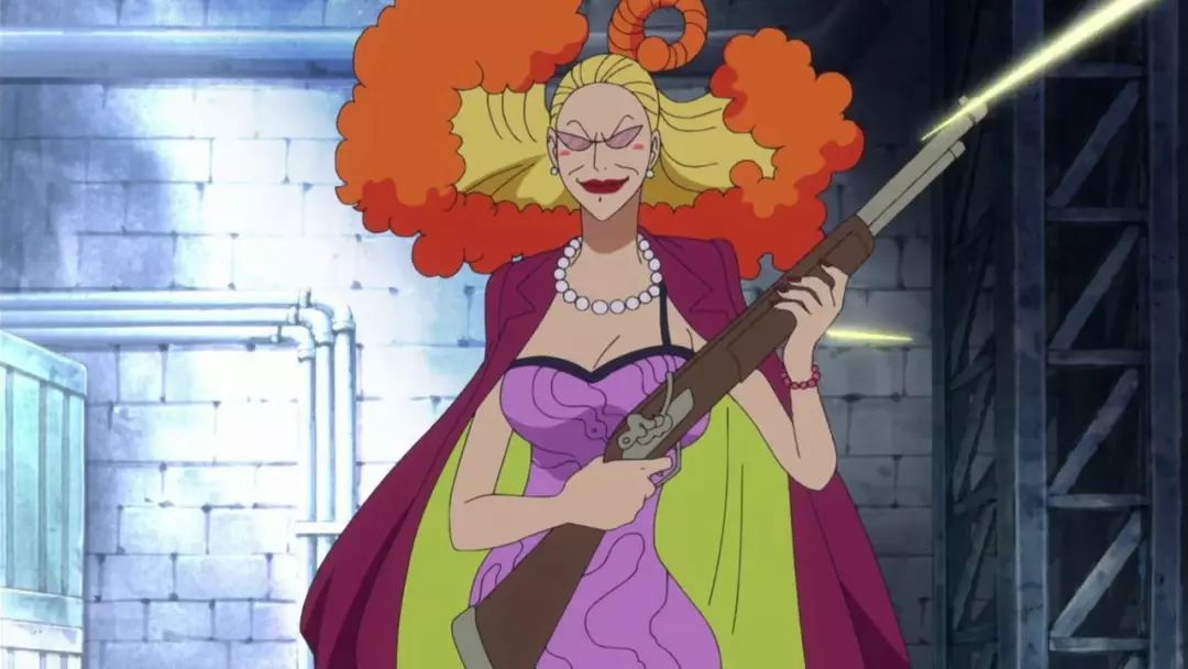 乔拉这个大妈原来是个身材纤细的美女艺术家