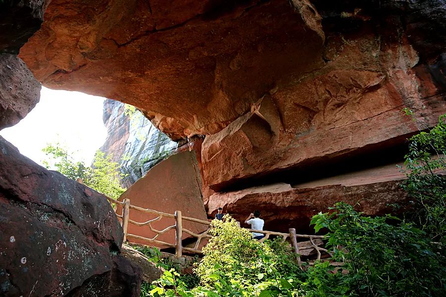 旅游咨询白石渡镇游攻略红色文化丹霞地貌章水河五一走起正好