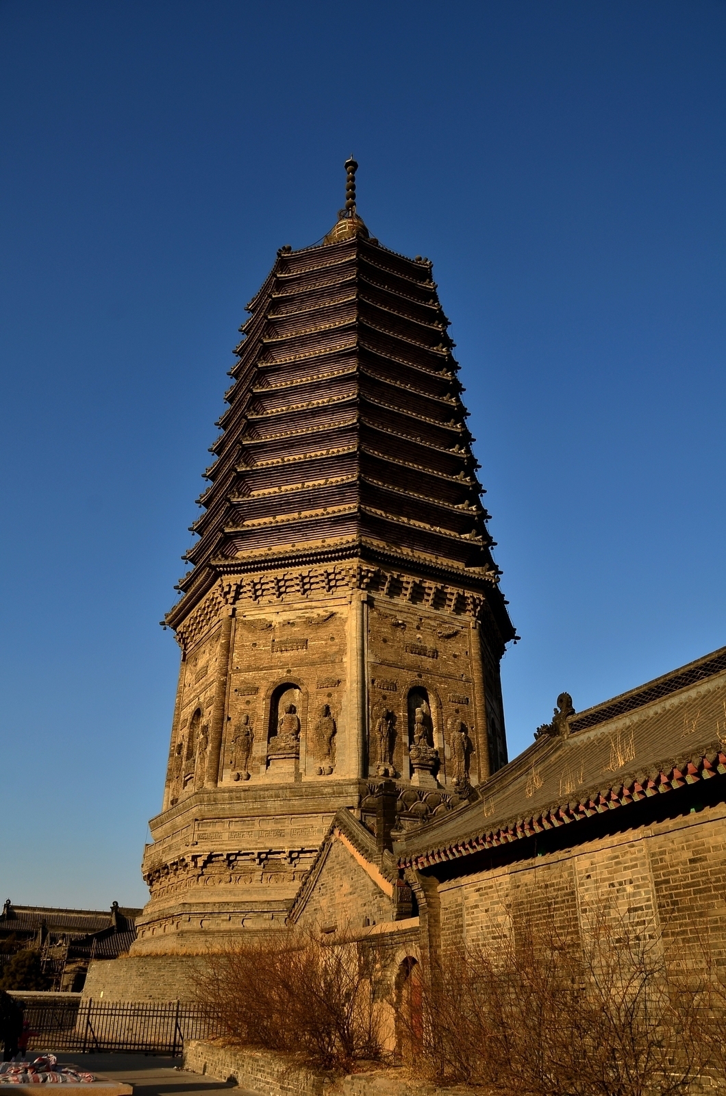 走近北京西单庆寿寺双塔