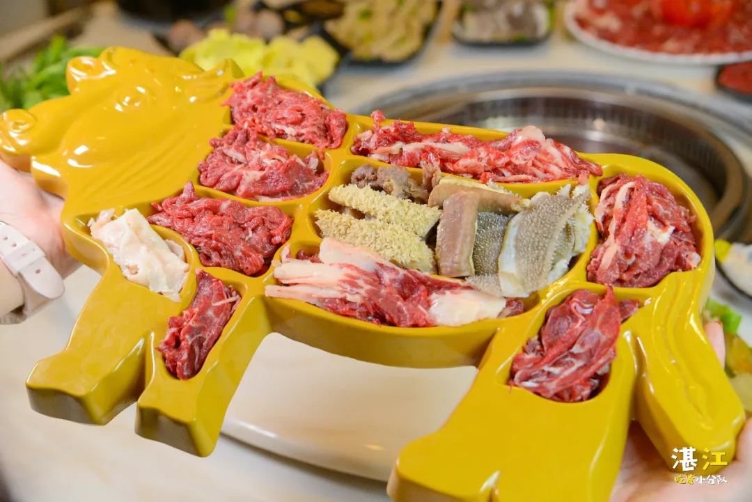 1折吃全牛宴!2层380㎡,牛肉火锅新"打卡地"来了!