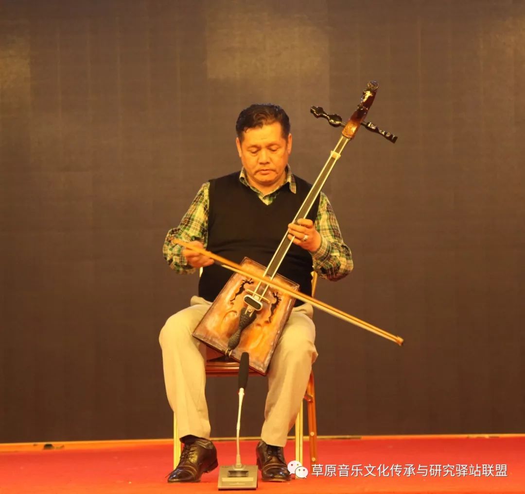 马头琴技艺课——《马头琴类乐器地方风格与演奏(蒙古国民间演奏法)》