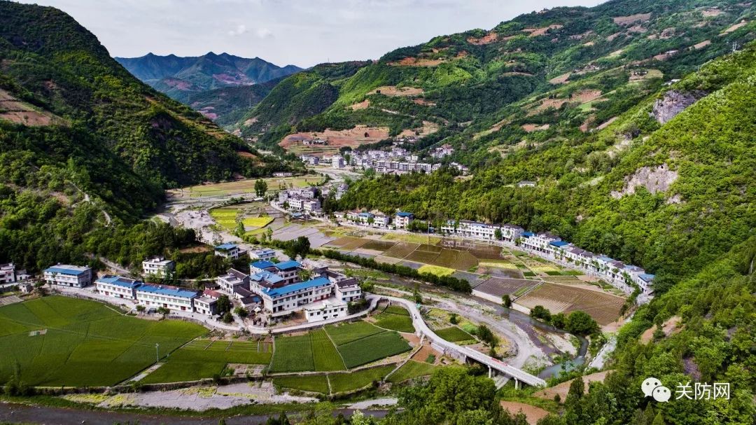 乡镇发展关防位于郧西西北部,与陕西省旬阳,山阳县毗邻,关防:名字来源