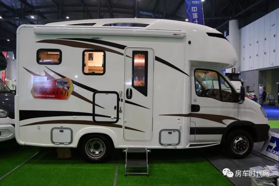 这辆时尚的德兴大白熊,依然是你可以信赖的旅行伙伴_房车