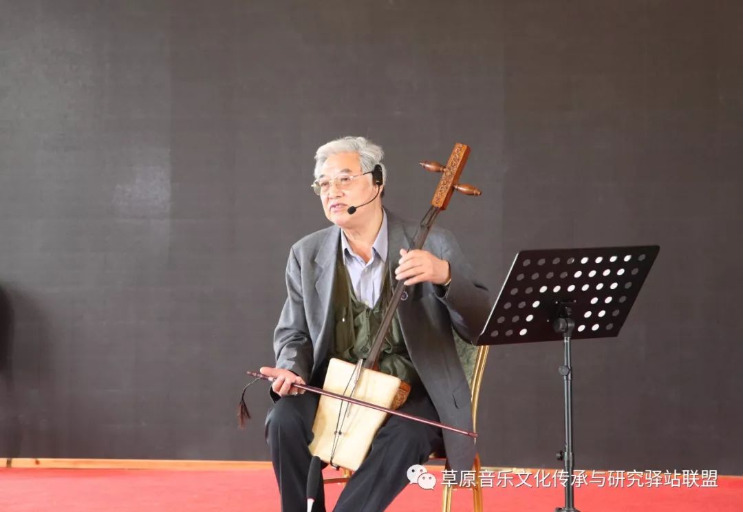 马头琴技艺课——《马头琴类乐器地方风格与演奏(潮尔)》:布林老师