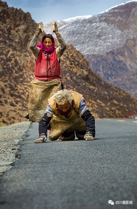 作品分享山石头朝圣路上