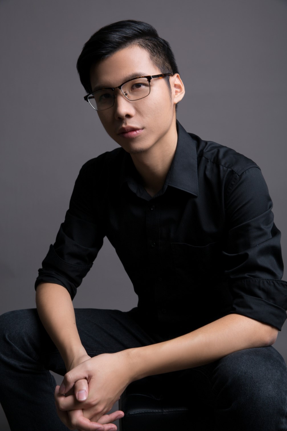 在微电影制作,商业宣传片,广告tvc有丰富的广告策划及商业制片经验,曾