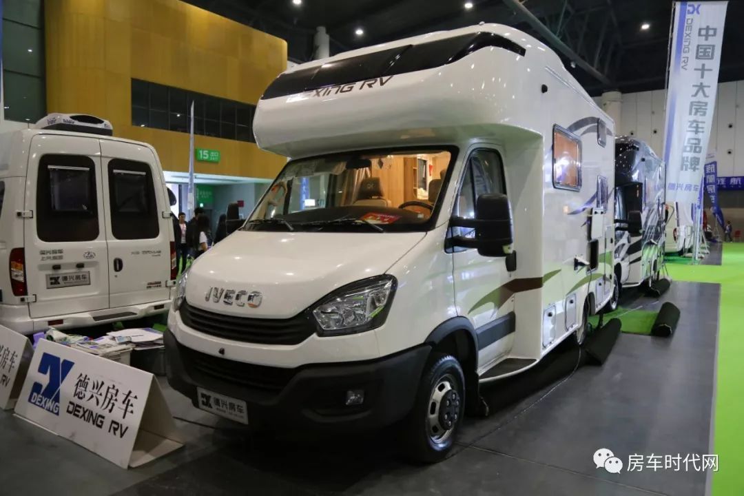 这辆时尚的德兴大白熊,依然是你可以信赖的旅行伙伴_房车