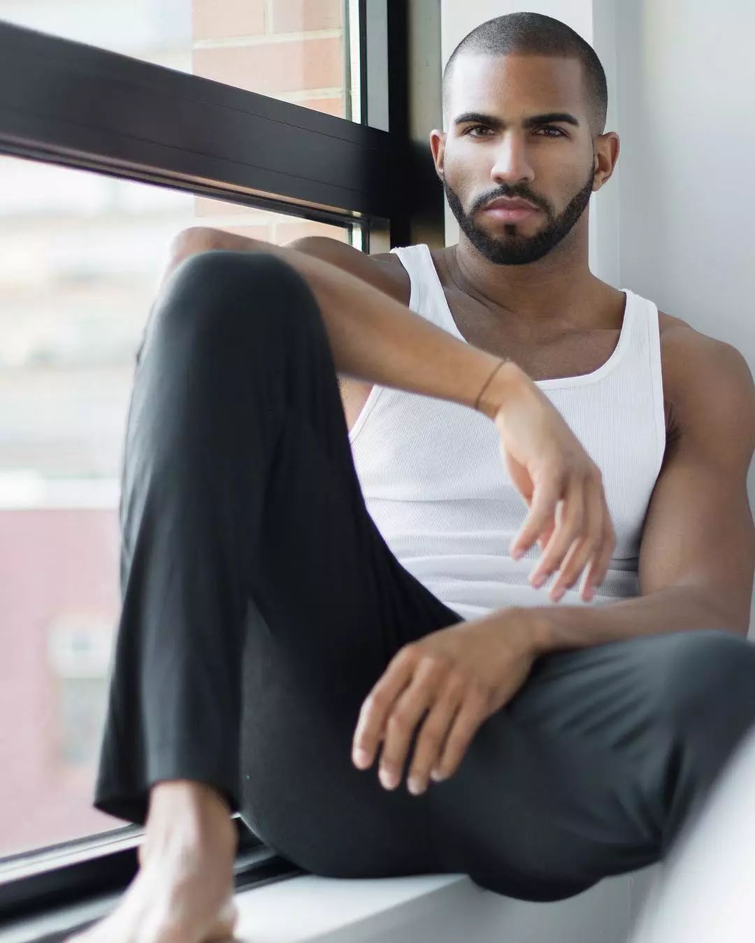 完美的法国黑人男模pierre abena,我觉得是我的真命天子!_hes