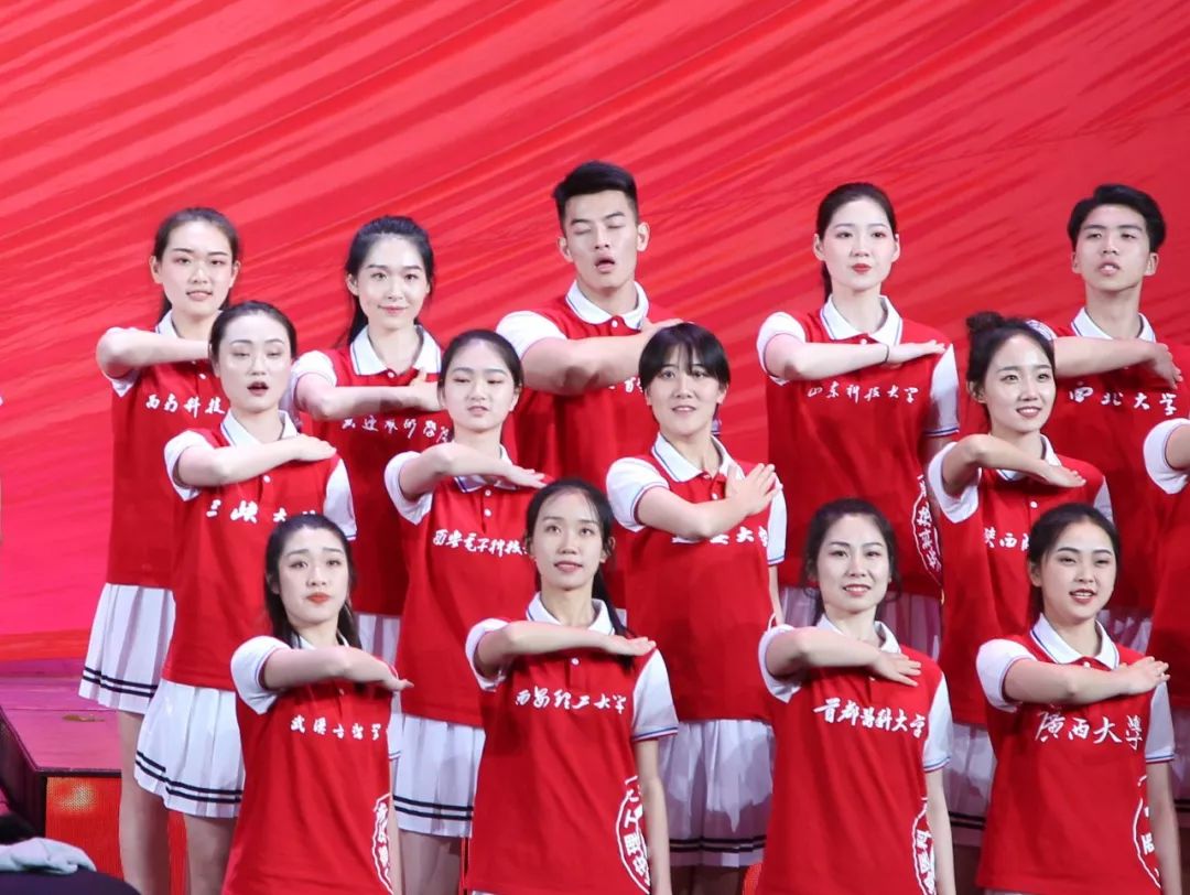 我们都是追梦人 ——2019央视《五月的鲜花》全国大中学生文艺汇演