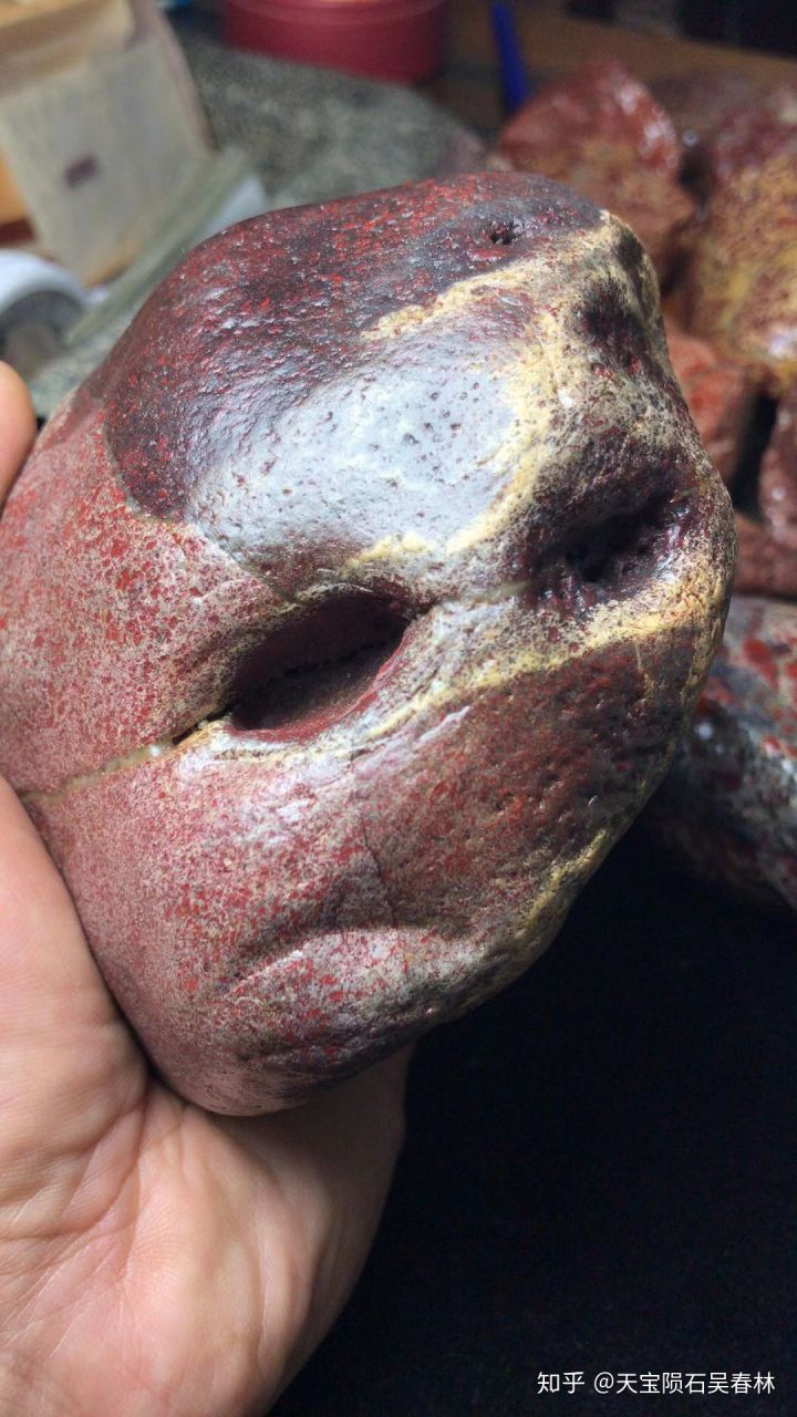 天宝石是什么石头有什么作用和用途(天宝石是什么石头有什么作用和用途呢)