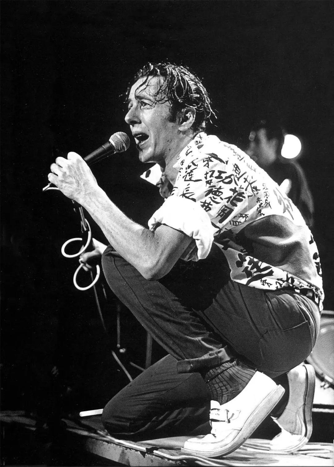 the clash 主唱 joe strummer(image:george cox)而与 george cox