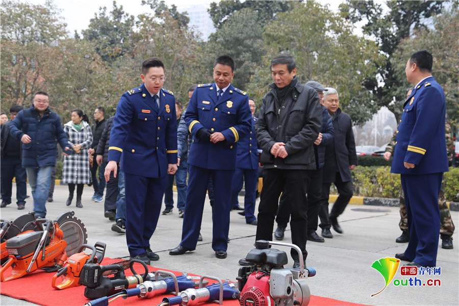 消防指挥员刘坤:用生命诠释"上刀山 下火海"