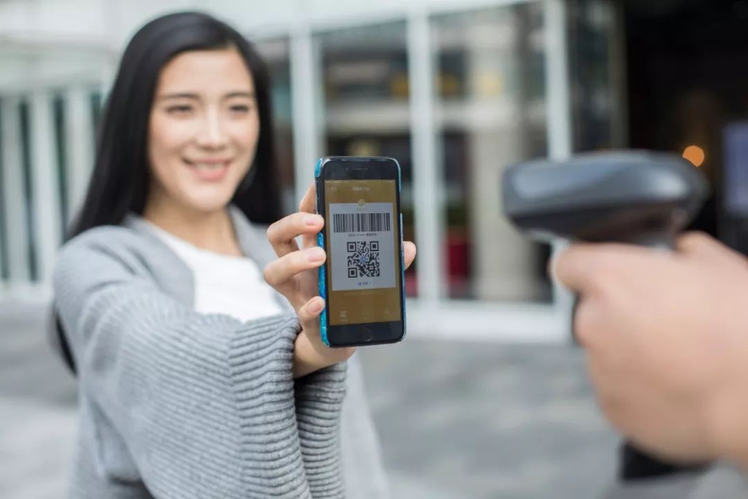 买单时千万别做这个动作!否则钱两秒被掏空!