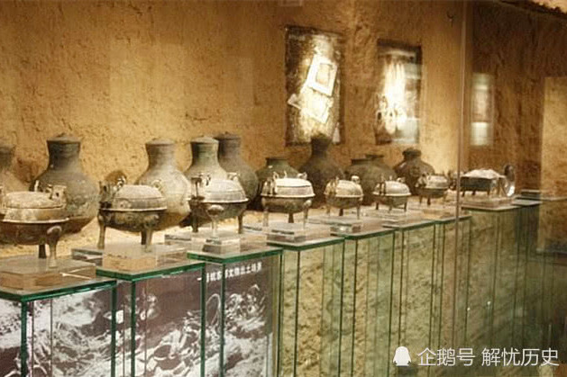 汉墓出土史上最大青铜镜，却照不到人，专家：不像这个世界的东西_手机 