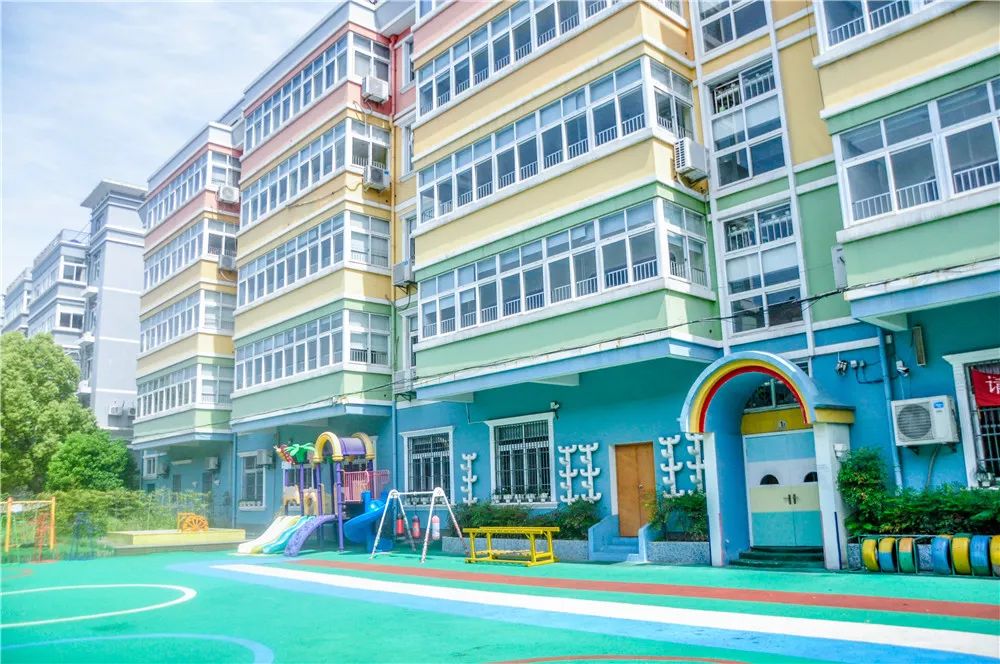 02贝贝幼儿园是一所省二级三星幼儿园,慈溪市一所普惠性民办幼儿园