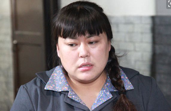 她曾因胖被老公抛弃,后一度想自杀,今被小15岁男友宠得像少女-李菁菁