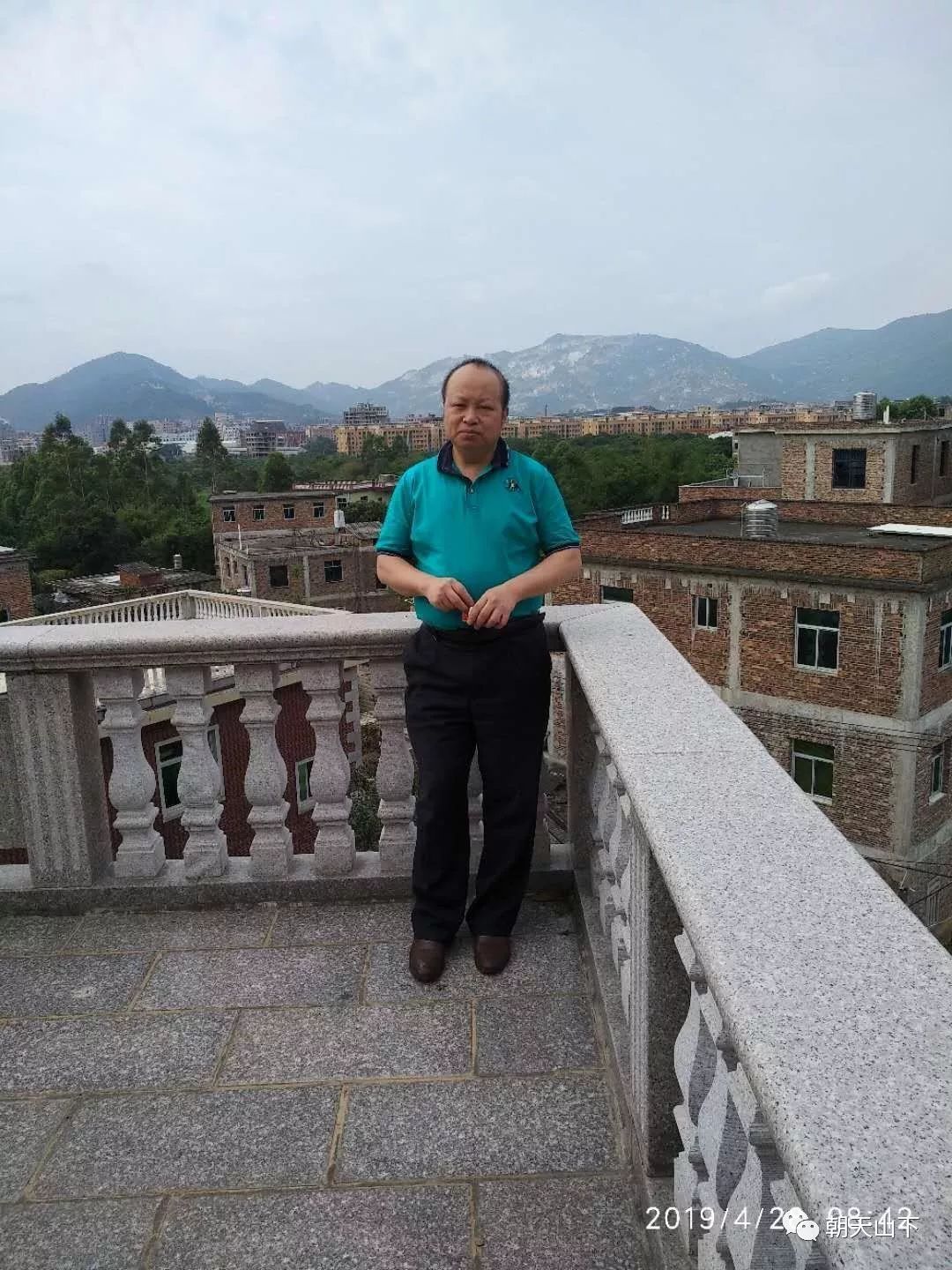 林建南,笔名南天一剑,出生于南安市诗山镇西上村美洋,杭州电子工业