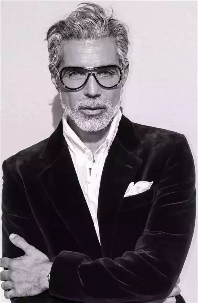 这群优雅又酷炫的老头,是英国最火的男模天团!