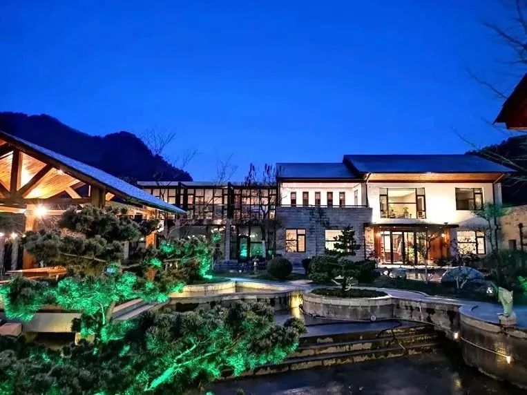 峪涧吾舍精品民宿是一家以康养及名人名匠传承堂为主题的精品民宿项目