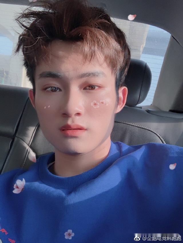 韩跑跑带水友五黑遭遇最大敌人,感谢"窥屏粉丝"送的光速下班!