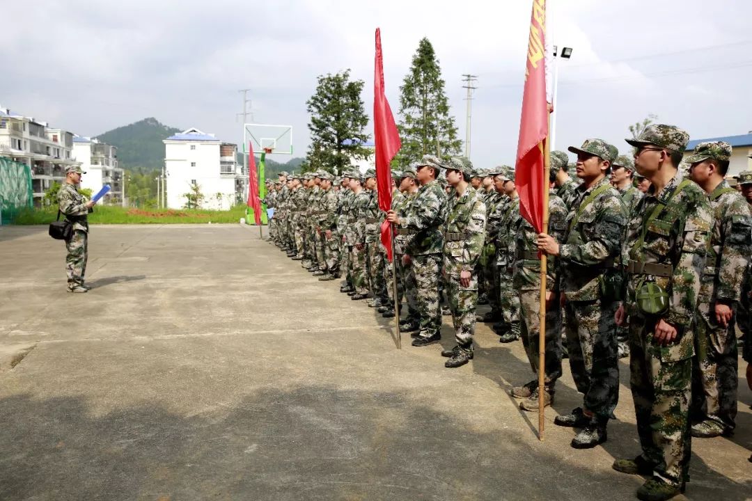 百人点验快来看看明溪民兵威武帅气的模样