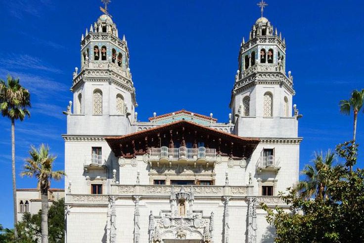 加利福尼亚州的圣塔芭芭拉市,被誉为"太平洋岸边的乐园",被评为美国