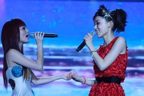 从朋友到"敌人", 张韶涵和范玮琪"姐妹情深"的背后都有哪些故事?